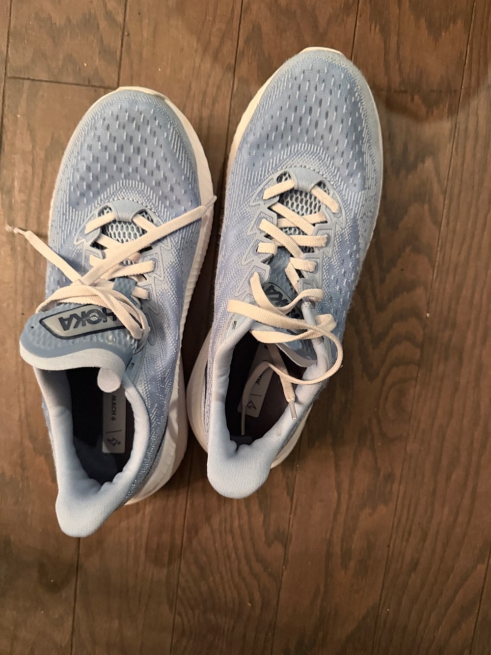 Hoka one Mach 6 women running sz 9